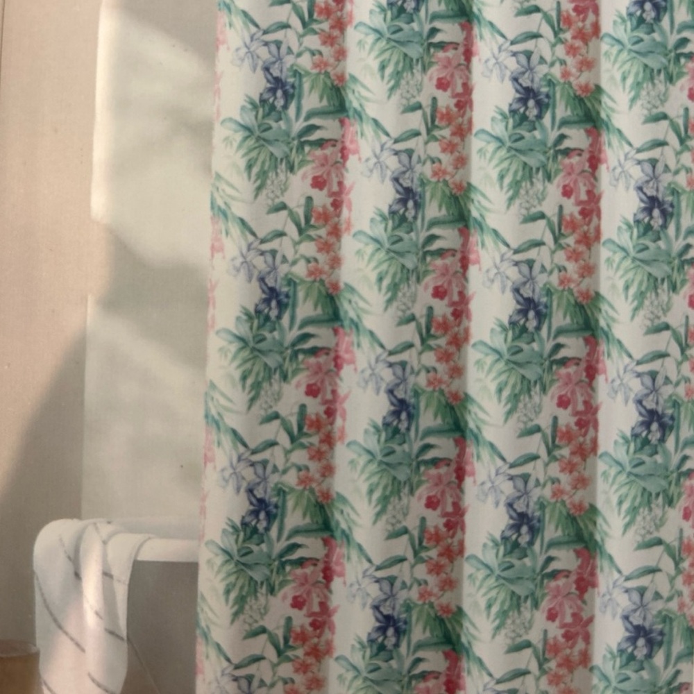 Tommy Bahama Floral Hibiscus Shower Curtain. EUC